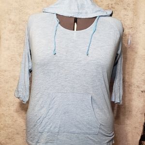 Light blue, half sleeve with hood